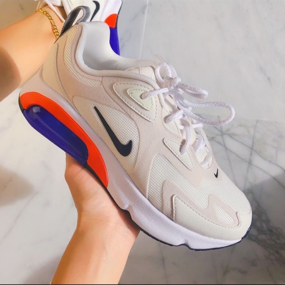 Air Max 200, multiple sizes available - Picture 8 of 9